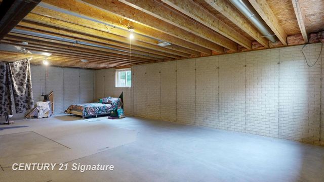 1324 Carpathian Way, Vienna Twp, MI 48420