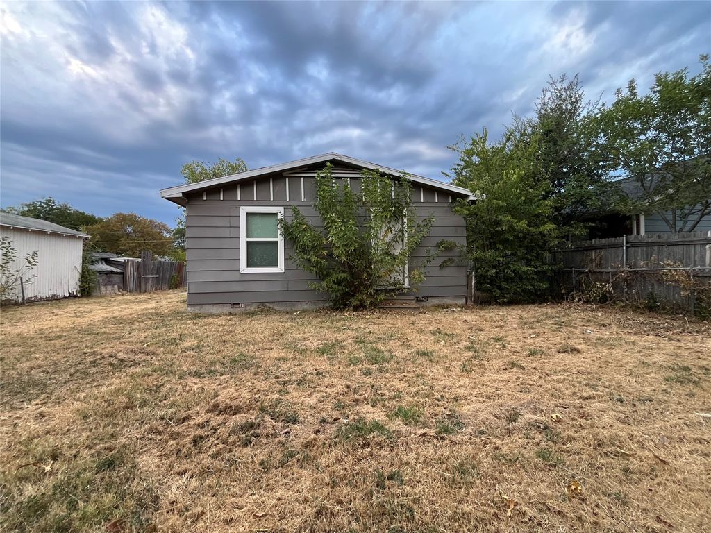 2020 Nomas Street, Dallas, TX 75212 — photo 4