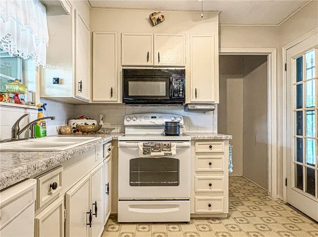 458 James Way, Harrison, AR 72601