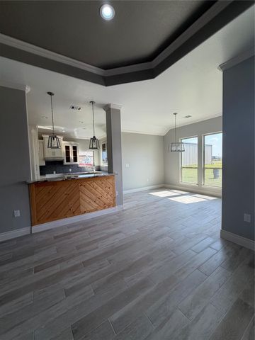 749 Buffalo Trail, Angleton, TX 77515