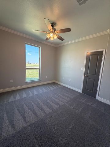 749 Buffalo Trail, Angleton, TX 77515