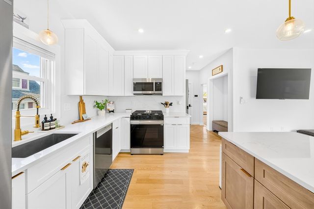 12 Sewall Ave 2B, Winthrop, MA 02152