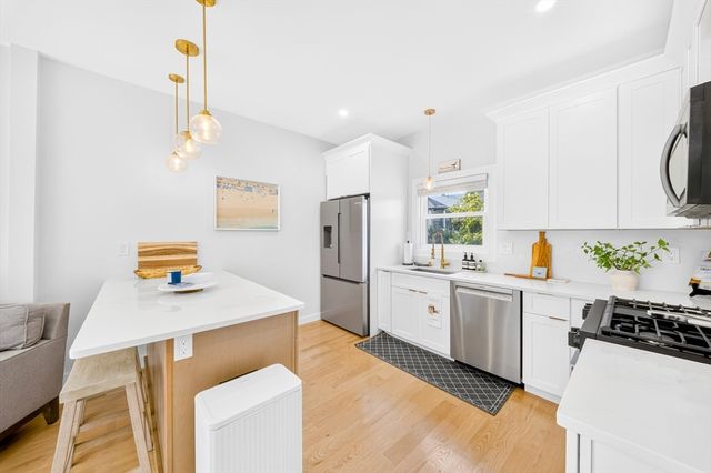12 Sewall Ave 2B, Winthrop, MA 02152