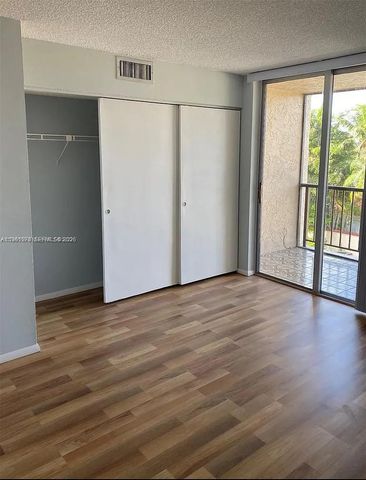 2001 Atlantic Shores Blvd 409, Hallandale Beach, FL 33009