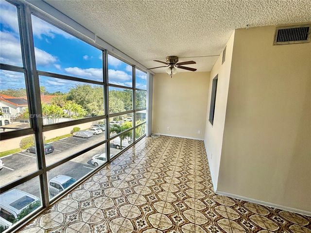 2001 Atlantic Shores Blvd 409, Hallandale Beach, FL 33009