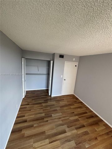 2001 Atlantic Shores Blvd 409, Hallandale Beach, FL 33009