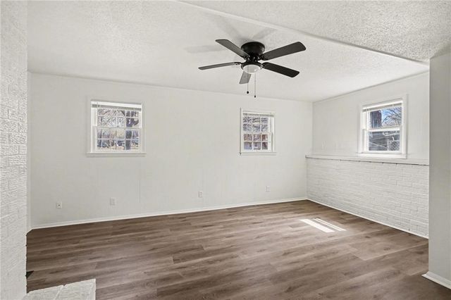 9112 Marsh Avenue, Kansas City, MO 64138