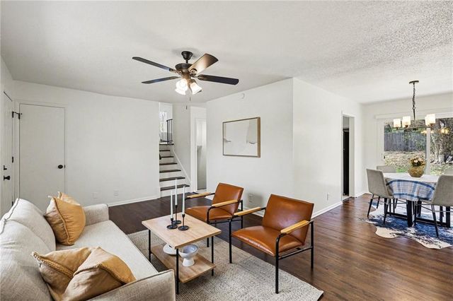 9112 Marsh Avenue, Kansas City, MO 64138