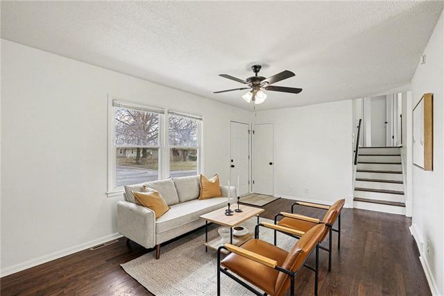 9112 Marsh Avenue, Kansas City, MO 64138