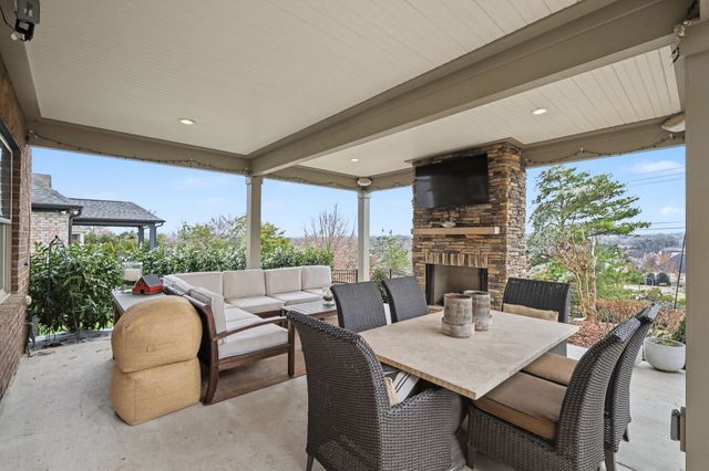 330 Finnhorse Ln, Franklin, TN 37064