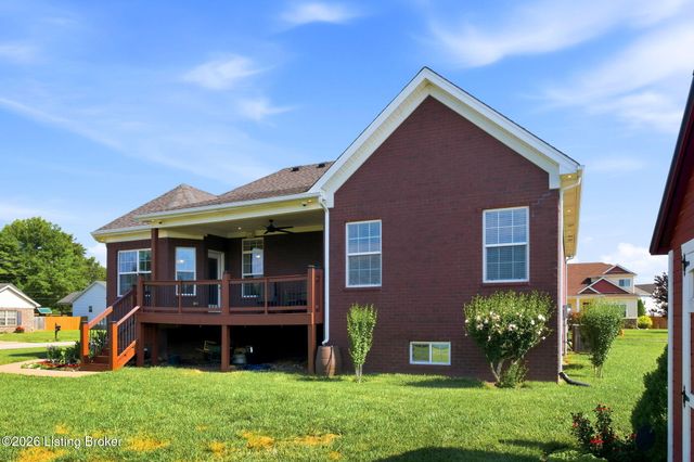 421 Golden Wing Rd, Mt Washington, KY 40047