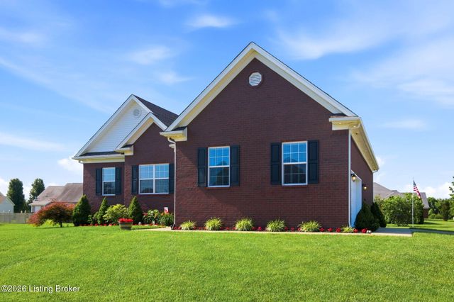 421 Golden Wing Rd, Mt Washington, KY 40047