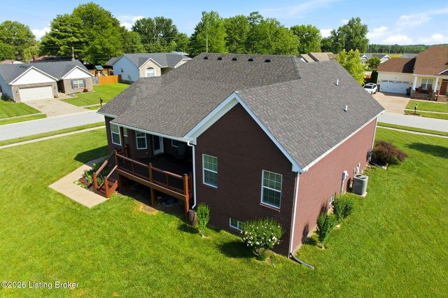 421 Golden Wing Rd, Mt Washington, KY 40047