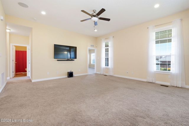 421 Golden Wing Rd, Mt Washington, KY 40047