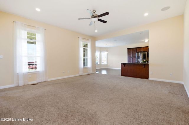 421 Golden Wing Rd, Mt Washington, KY 40047