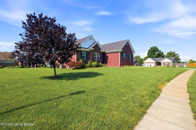 421 Golden Wing Rd, Mt Washington, KY 40047