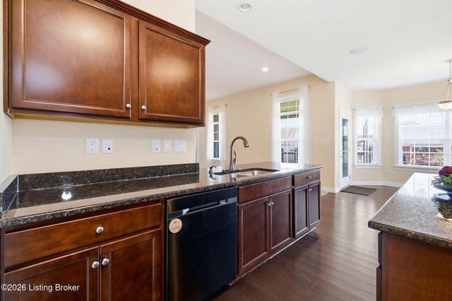 421 Golden Wing Rd, Mt Washington, KY 40047
