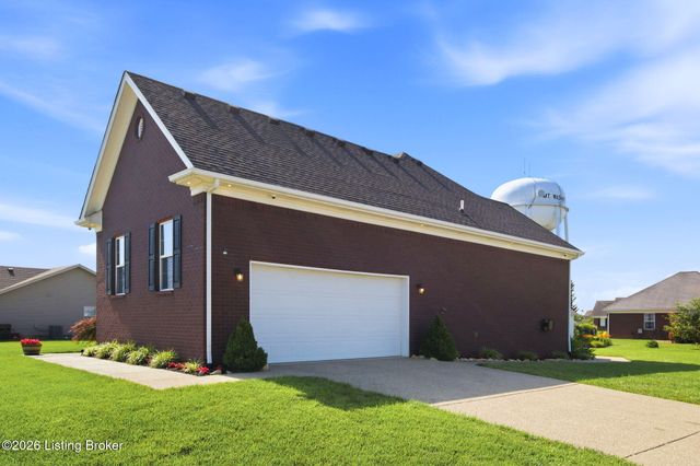 421 Golden Wing Rd, Mt Washington, KY 40047