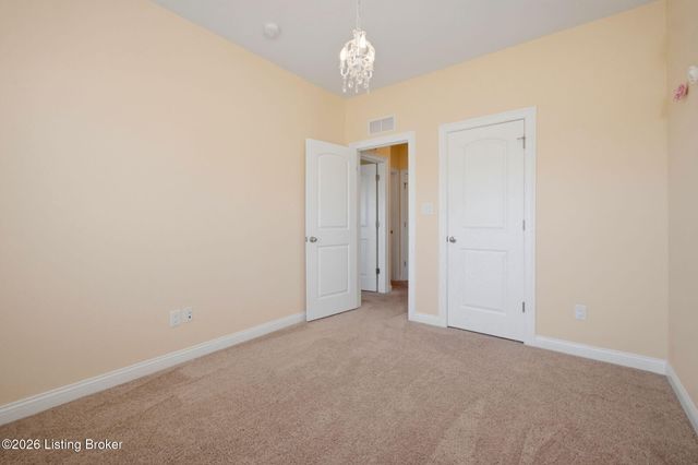 421 Golden Wing Rd, Mt Washington, KY 40047