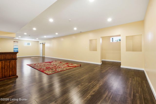 421 Golden Wing Rd, Mt Washington, KY 40047