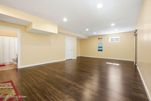 421 Golden Wing Rd, Mt Washington, KY 40047