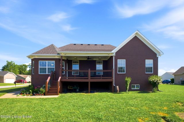 421 Golden Wing Rd, Mt Washington, KY 40047