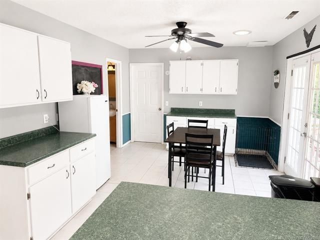 1813 Bellaire Circle, Moore, OK 73160