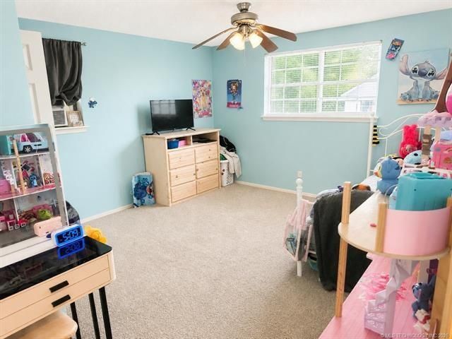 1813 Bellaire Circle, Moore, OK 73160