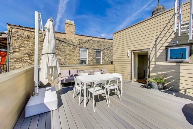 1475 W Superior Avenue 1, Chicago, IL 60647