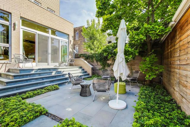 1475 W Superior Avenue 1, Chicago, IL 60647