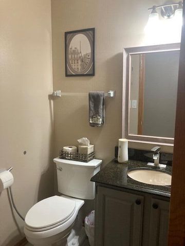 4145 W Anita LANE, Franklin, WI 53132