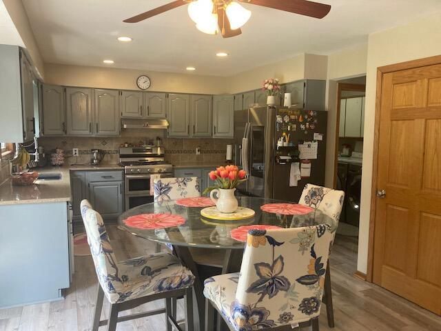 4145 W Anita LANE, Franklin, WI 53132
