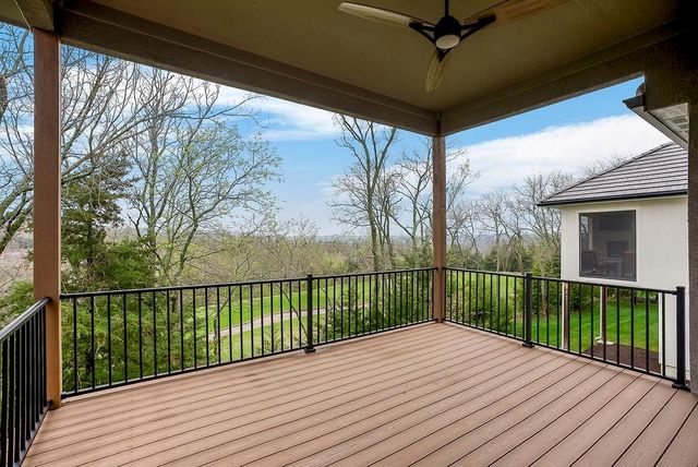 27205 W 100th Terrace, Olathe, KS 66061
