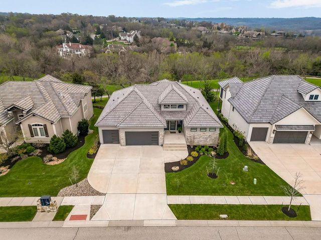 27205 W 100th Terrace, Olathe, KS 66061