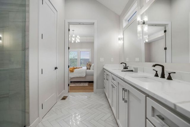 27205 W 100th Terrace, Olathe, KS 66061