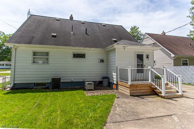 3154 Northwest Boulevard NW, Warren, OH 44485