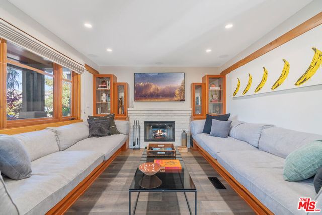 706 Navy Street, Santa Monica, CA 90405