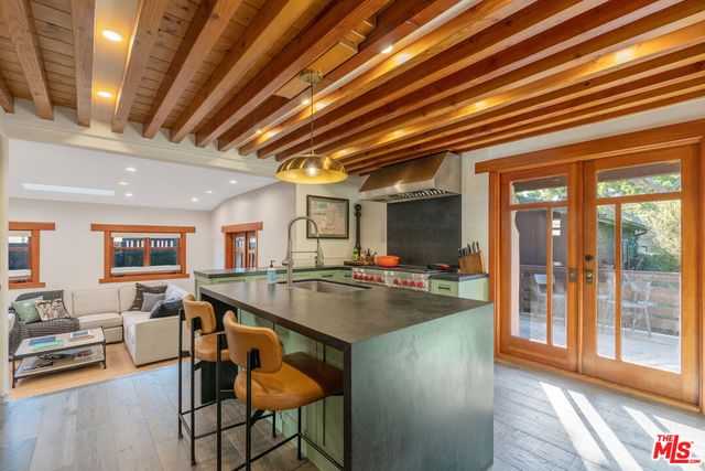 706 Navy Street, Santa Monica, CA 90405