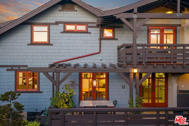 706 Navy Street, Santa Monica, CA 90405