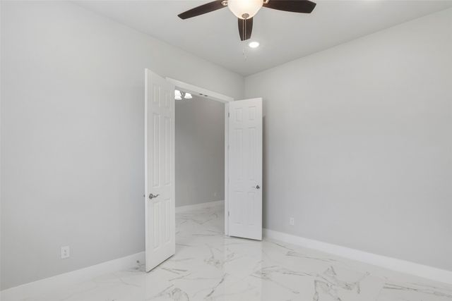 2217 S Peachtree Court, Denison, TX 75020