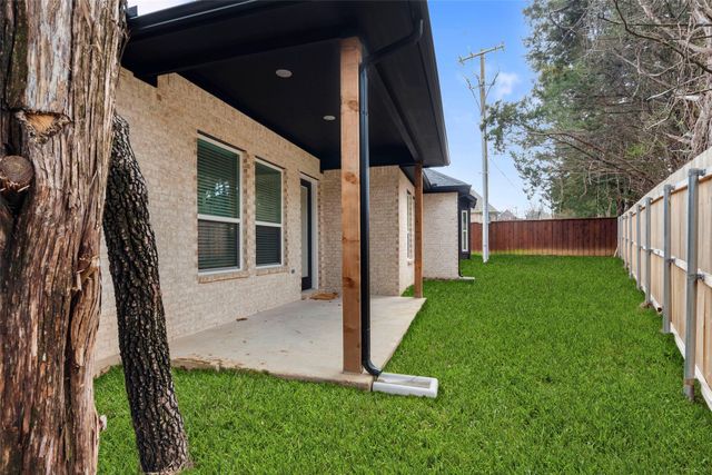 2217 S Peachtree Court, Denison, TX 75020
