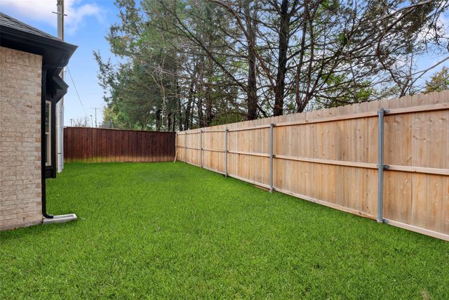 2217 S Peachtree Court, Denison, TX 75020