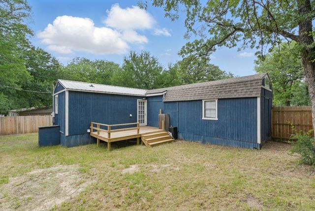 1437 Forest Trail, Azle, TX 76020