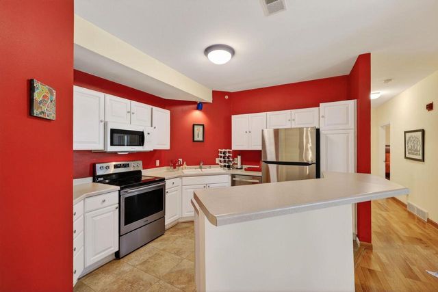 6043 Cottontail Trail, Madison, WI 53718