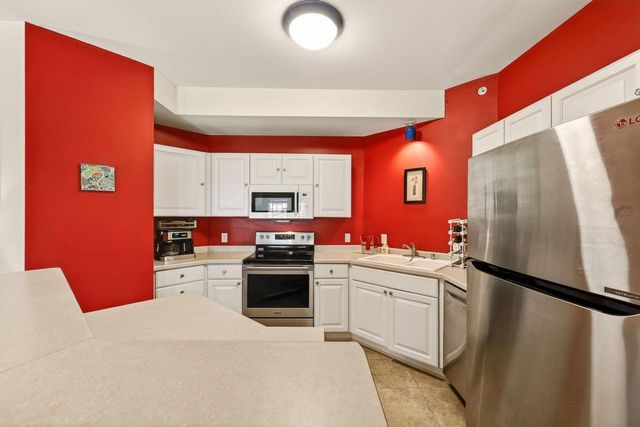 6043 Cottontail Trail, Madison, WI 53718