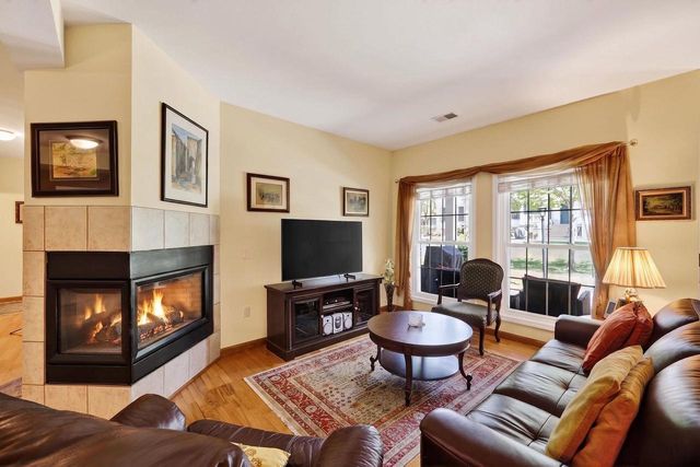 6043 Cottontail Trail, Madison, WI 53718