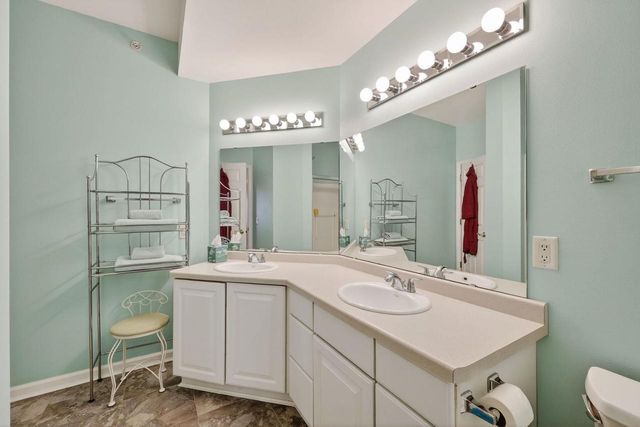 6043 Cottontail Trail, Madison, WI 53718