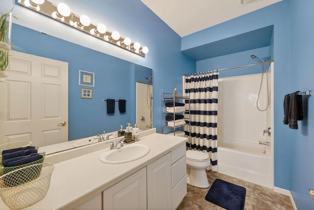 6043 Cottontail Trail, Madison, WI 53718