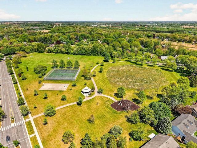 6043 Cottontail Trail, Madison, WI 53718