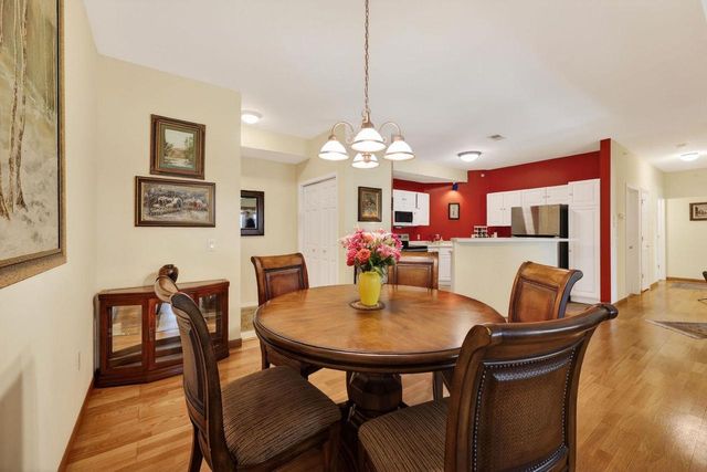 6043 Cottontail Trail, Madison, WI 53718